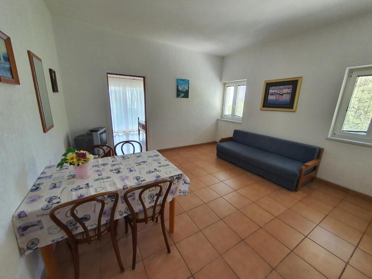 Apartments - Buffet 2B سفيتي يوراي المظهر الخارجي الصورة