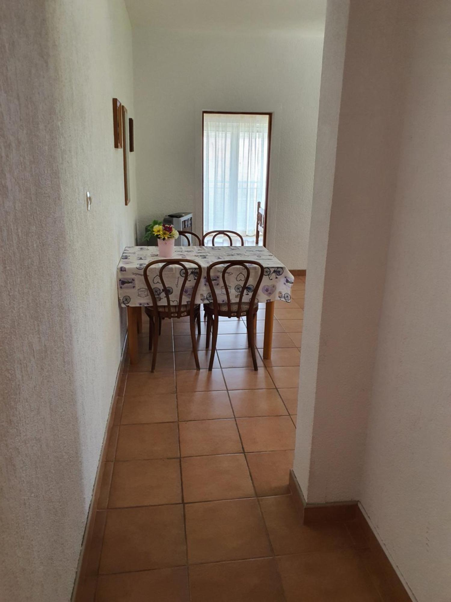 Apartments - Buffet 2B سفيتي يوراي الغرفة الصورة