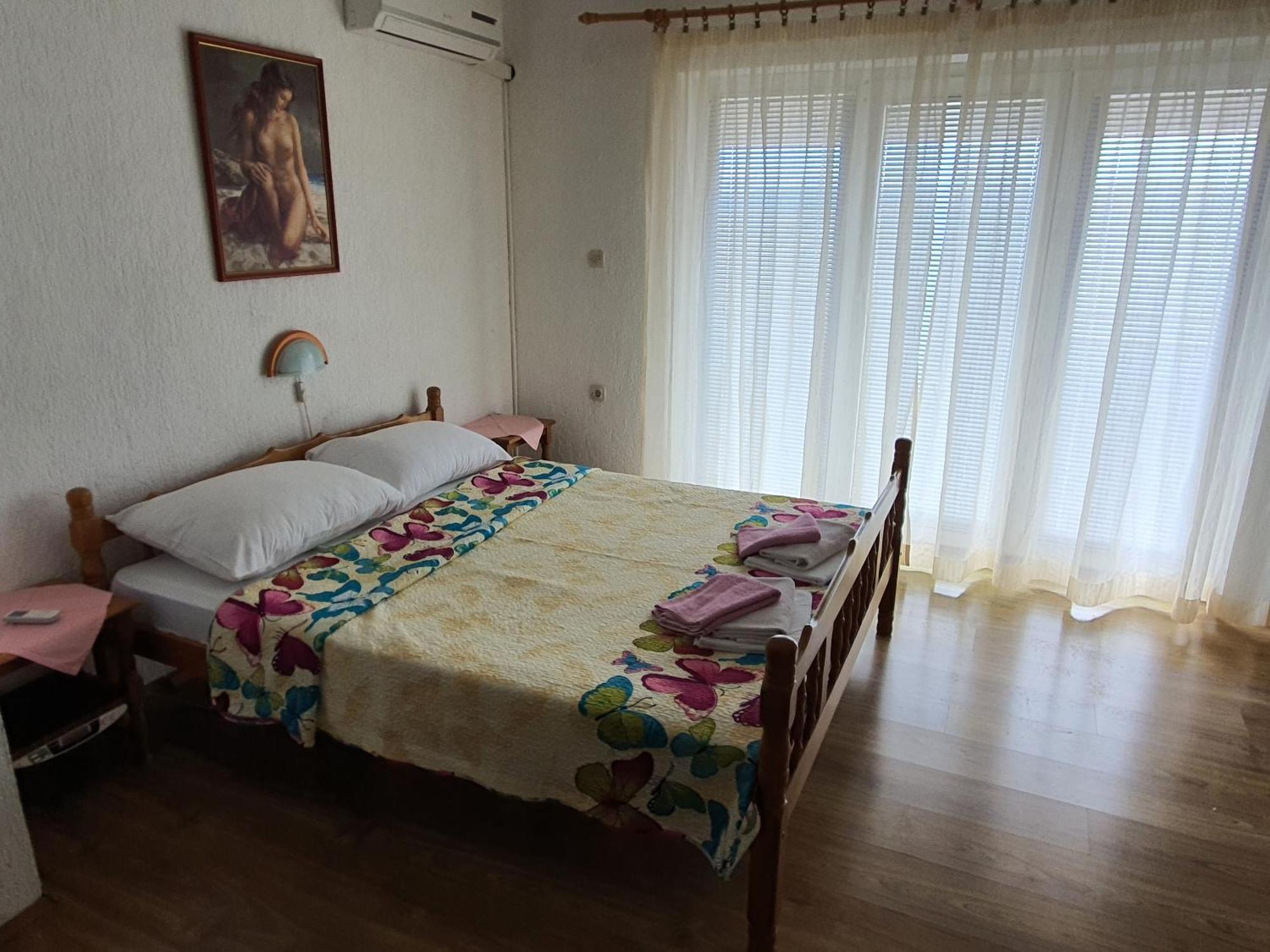 Apartments - Buffet 2B سفيتي يوراي الغرفة الصورة